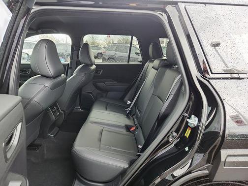 Black / Silver 2026 Subaru Outback Premium