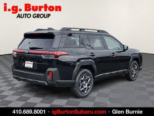 Black / Silver 2026 Subaru Outback Premium