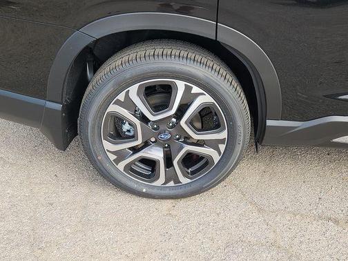 Black / Silver 2026 Subaru Ascent Limited