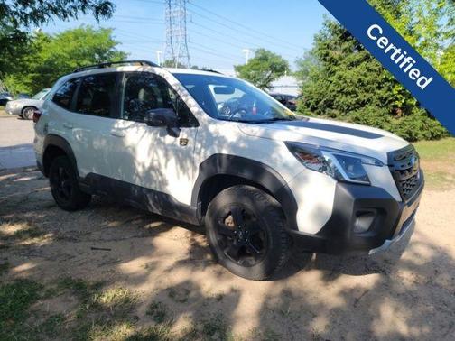 Crystal White Pearl 2024 Subaru Forester Wilderness