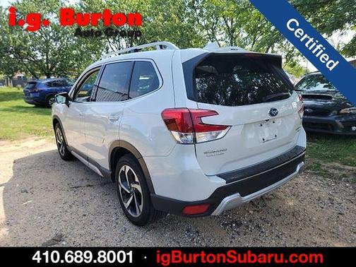 Crystal White Pearl 2023 Subaru Forester Touring