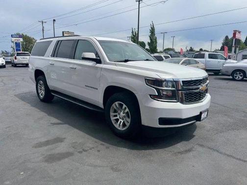 Summit White 2016 Chevrolet Suburban LT