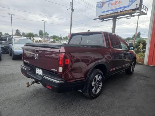 Deep Scarlet Pearl 2019 Honda Ridgeline RTL