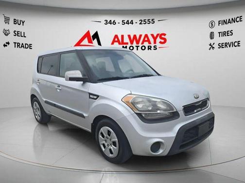 Silver 2013 Kia Soul Base
