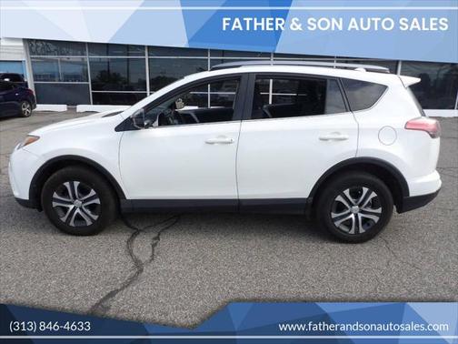 2017 Toyota RAV4 LE