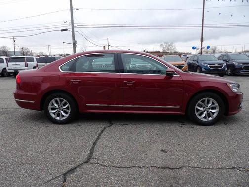 2016 Volkswagen Passat 1.8T S