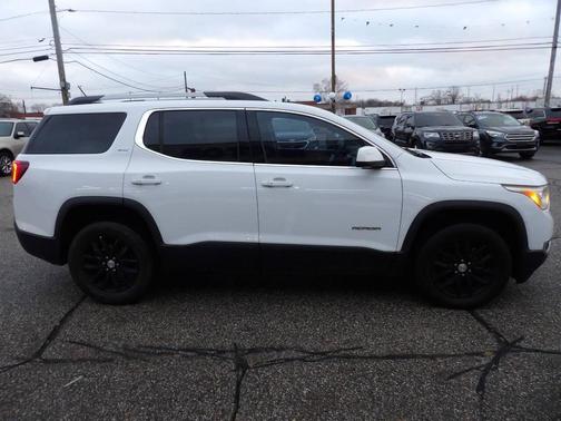 2019 GMC Acadia SLT-1