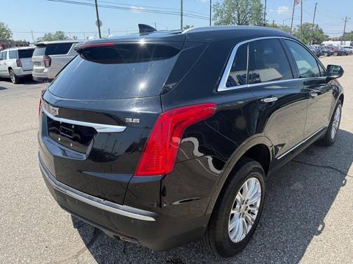Stellar Black Metallic 2019 Cadillac XT5 Base
