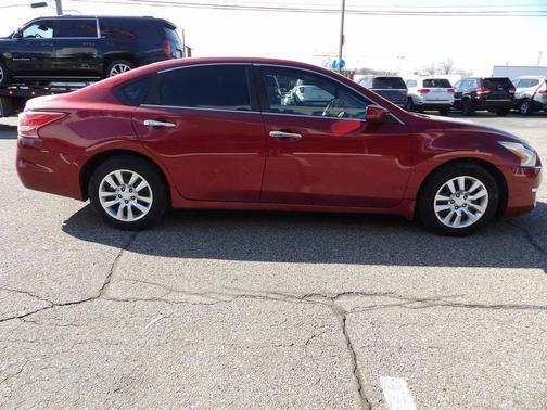 Cayenne Red Metallic 2013 Nissan Altima 2.5 S