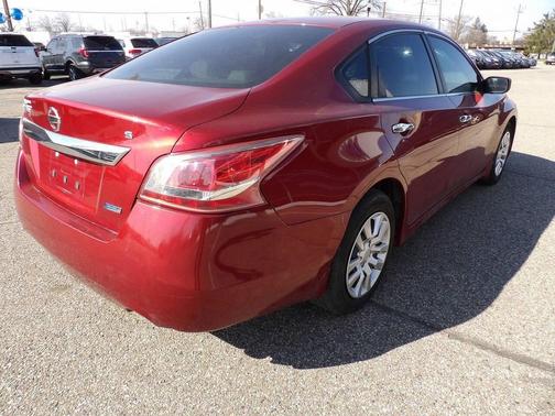 Cayenne Red Metallic 2013 Nissan Altima 2.5 S