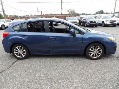 2013 Subaru Impreza 2.0i Premium