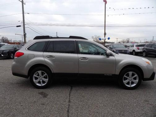 2014 Subaru Outback 2.5i Premium