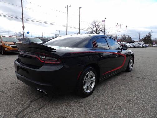 2016 Dodge Charger SE