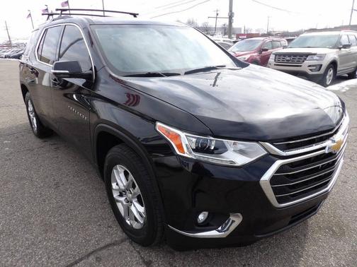 2018 Chevrolet Traverse LT Cloth