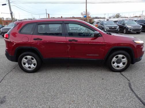2016 Jeep Cherokee Sport