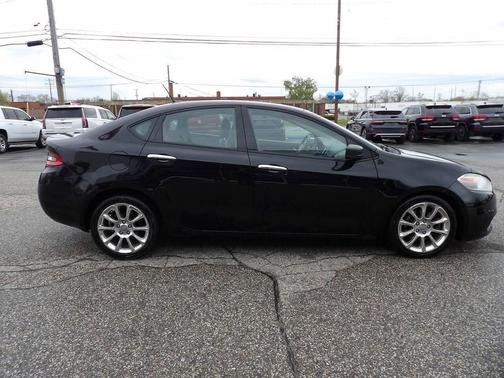 Pitch Black Clearcoat 2014 Dodge Dart Limited