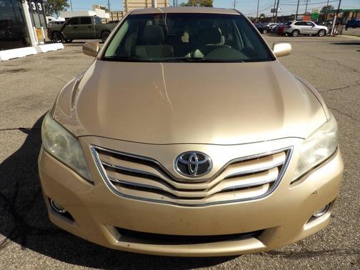 2010 Toyota Camry LE