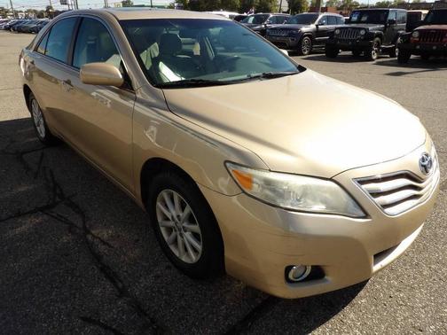 2010 Toyota Camry LE