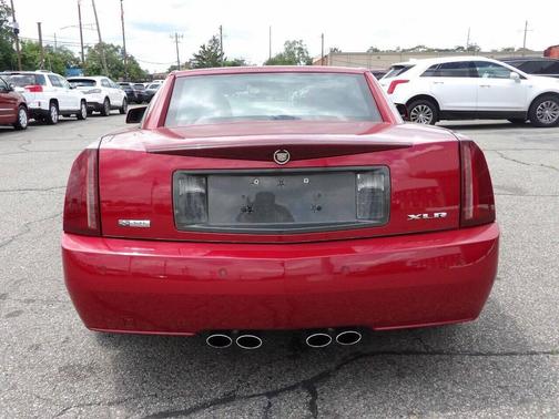 2004 Cadillac XLR Base