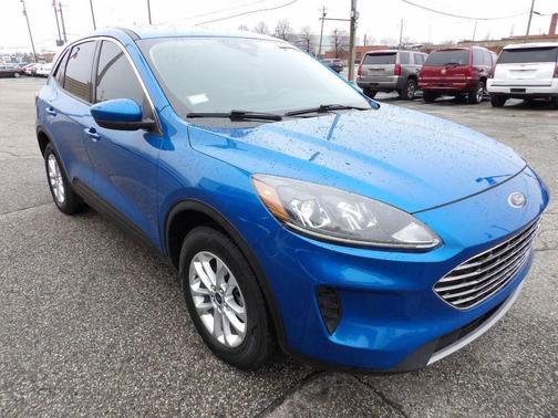 Velocity Blue Metallic 2020 Ford Escape SE