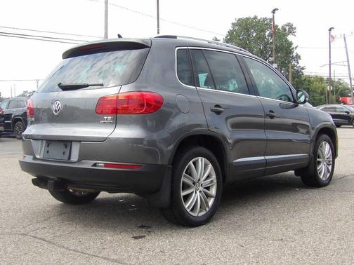 2016 Volkswagen Tiguan 2.0T SE 4MOTION