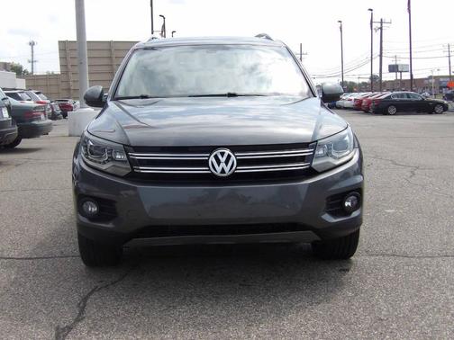 2016 Volkswagen Tiguan 2.0T SE 4MOTION