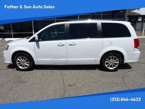White Knuckle Clearcoat 2019 Dodge Grand Caravan SXT