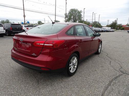 Ruby Red Metallic Tinted Clearcoat 2015 Ford Focus SE