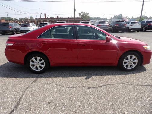 2010 Toyota Camry LE