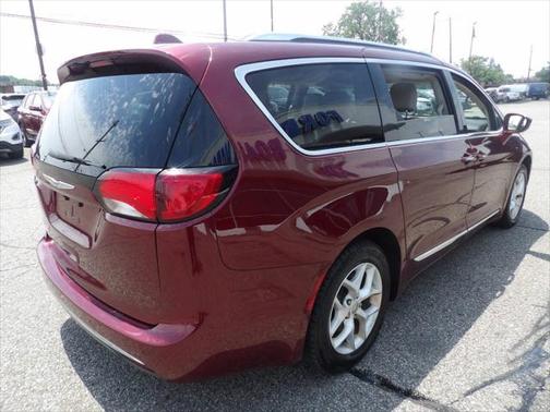 2018 Chrysler Pacifica Touring-L Plus