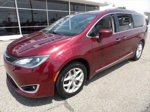 2018 Chrysler Pacifica Touring-L Plus
