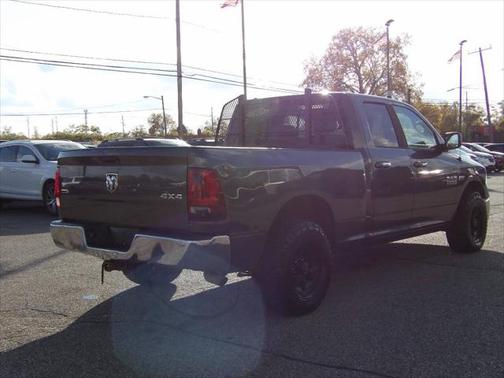 2016 RAM 1500 SLT