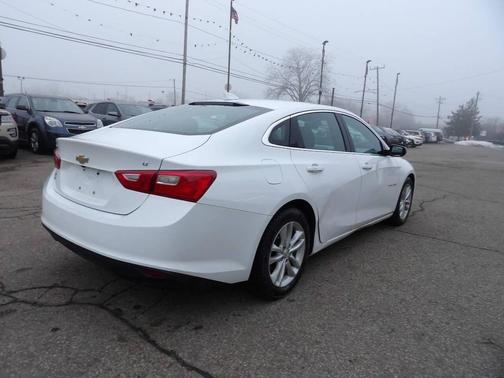 2017 Chevrolet Malibu 1LT