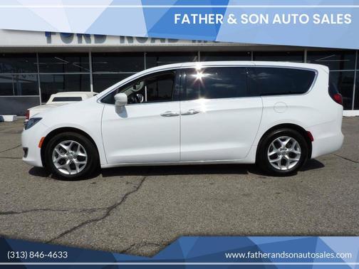 2018 Chrysler Pacifica Touring Plus