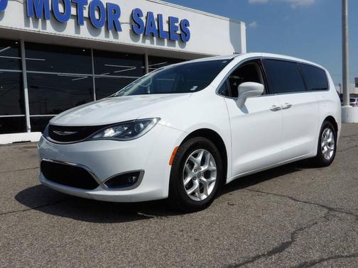 2018 Chrysler Pacifica Touring Plus