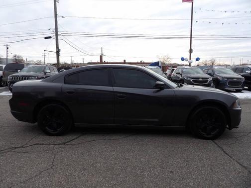 2013 Dodge Charger SE