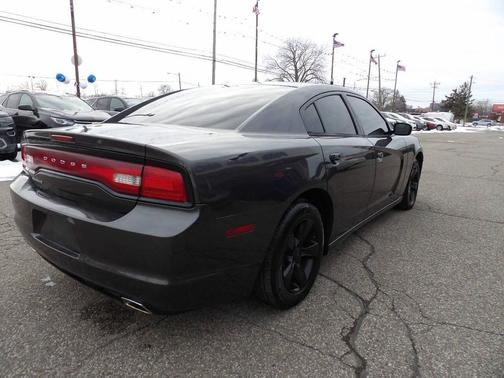 2013 Dodge Charger SE