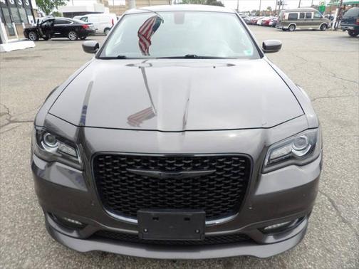 2023 Chrysler 300 Touring