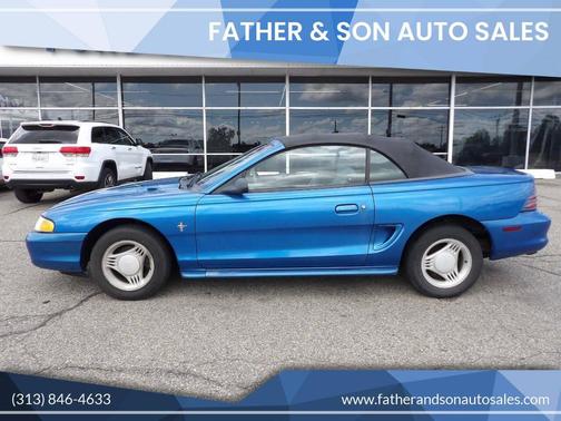 1994 Ford Mustang Base