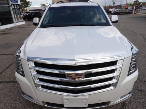 2017 Cadillac Escalade ESV Premium Luxury