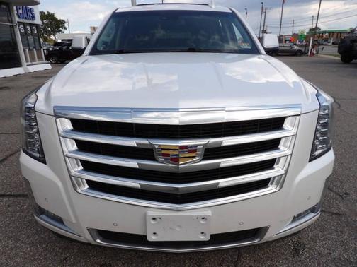 2017 Cadillac Escalade ESV Premium Luxury