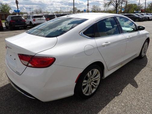 Bright White Clearcoat 2015 Chrysler 200 Limited