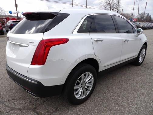 2017 Cadillac XT5 Base