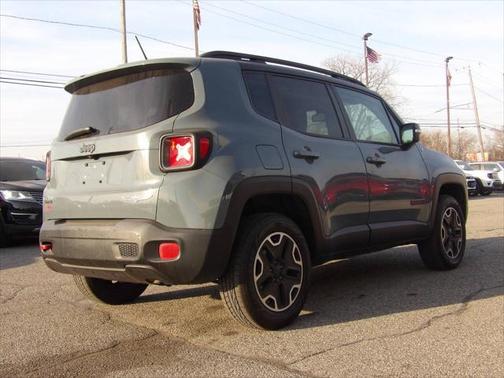 2016 Jeep Renegade Trailhawk