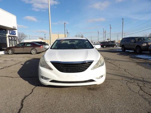 2011 Hyundai SONATA SE