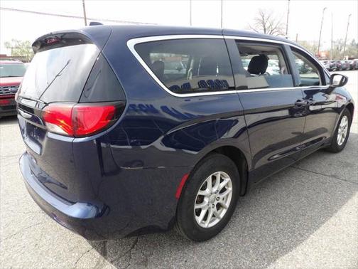 2017 Chrysler Pacifica LX