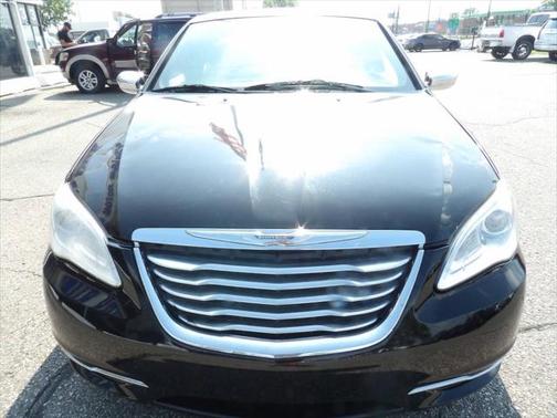 2013 Chrysler 200 Limited