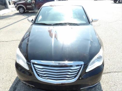 2013 Chrysler 200 Limited