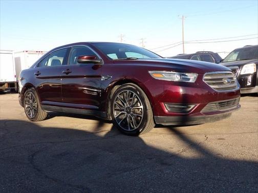 2018 Ford Taurus SEL