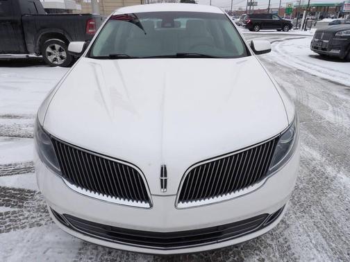 2014 Lincoln MKS Base